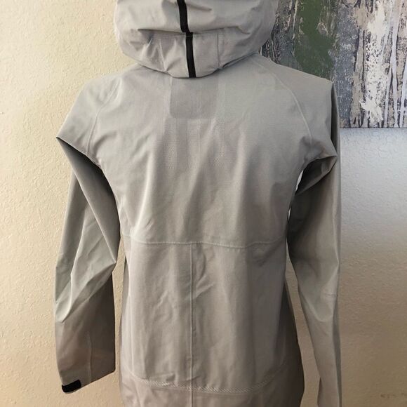 NWT ADIDAS Terrex Outdoor Al Aire Libre Metal Grey RAIN.RDY Jacket - Picture 2 of 11